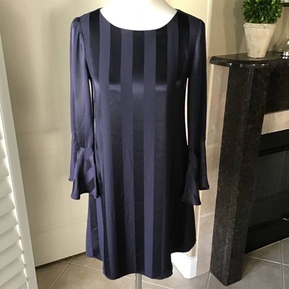NEW Cremieux XS Navy Blue Selina Satin Striped Tulip Dress Bell Sleeves Elegant - Picture 11 of 14